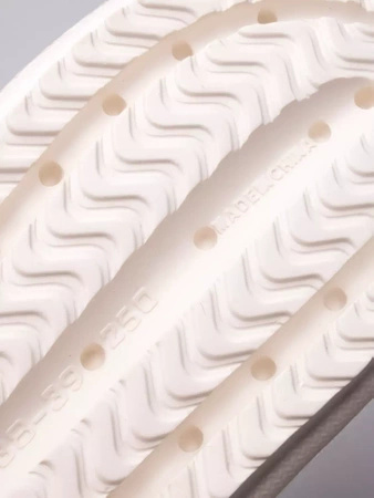 Klapki damskie piankowe na plażę Outhorn OTHWSS24FSLIF004-11S