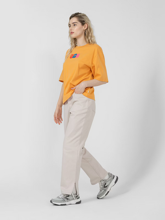 Jeansy straight z prostymi nogawkami damskie Outhorn OTHSS23TTROF176-83S