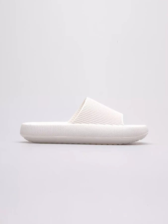 Klapki damskie piankowe na plażę Outhorn OTHWSS24FSLIF004-11S