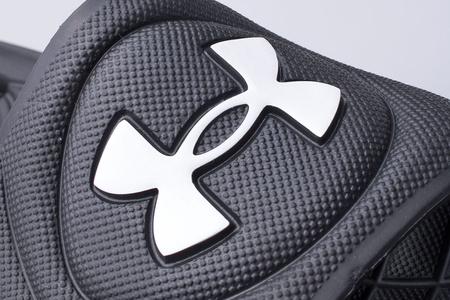 Klapki męskie na basen Under Armour LOCKER IV SL 3023758-001