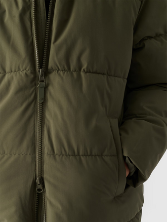 Płaszcz puchowy z wypełnieniem syntetycznym chłopięcy 4F Junior 4FJWAW24TDJAM464-43S