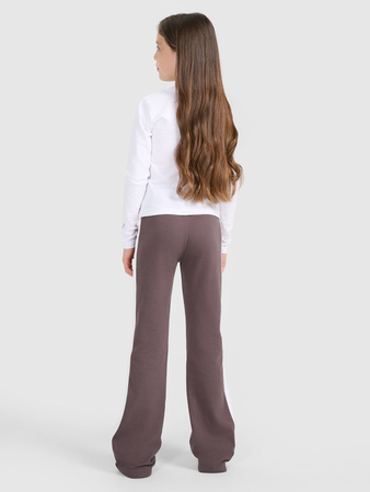 Spodnie dresowe z rozszerzanymi nogawkami dziewczęce 4F 4FJRAW25TTROF1599-51S