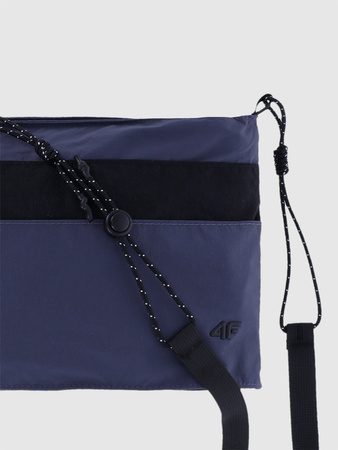Saszetka na ramię 4F 4FWSS25APOUU076-22S