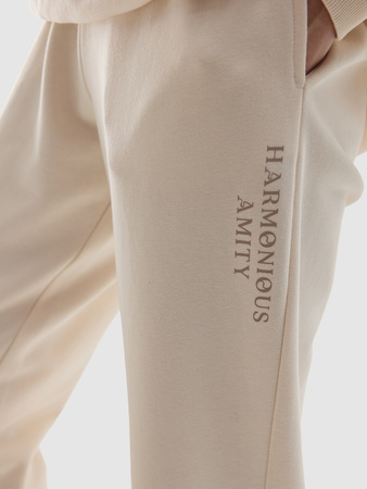 Spodnie dresowe joggery damskie 4F