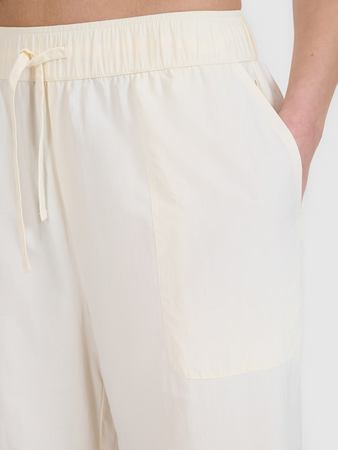 Spodnie damskie casual z szerokimi nogawkami 4F 4FWSS25TTROF1012-11S