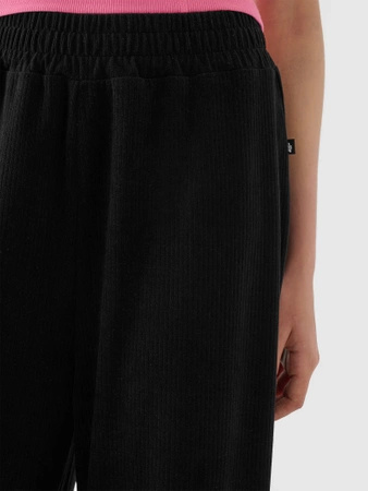 Spodnie dresowe z weluru z szerokimi nogawkami damskie 4F 4FRAW24TTROF1352-20S